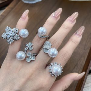 Home super shiny light luxury inlaid diamond flower pearl ring for women, exaggerated high end fashion ring jewelry